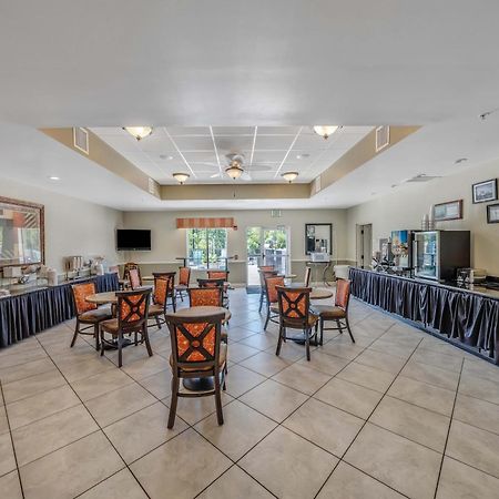 La Quinta By Wyndham Pcb Coastal Palms Hotel Upper Grand Lagoon Exterior photo