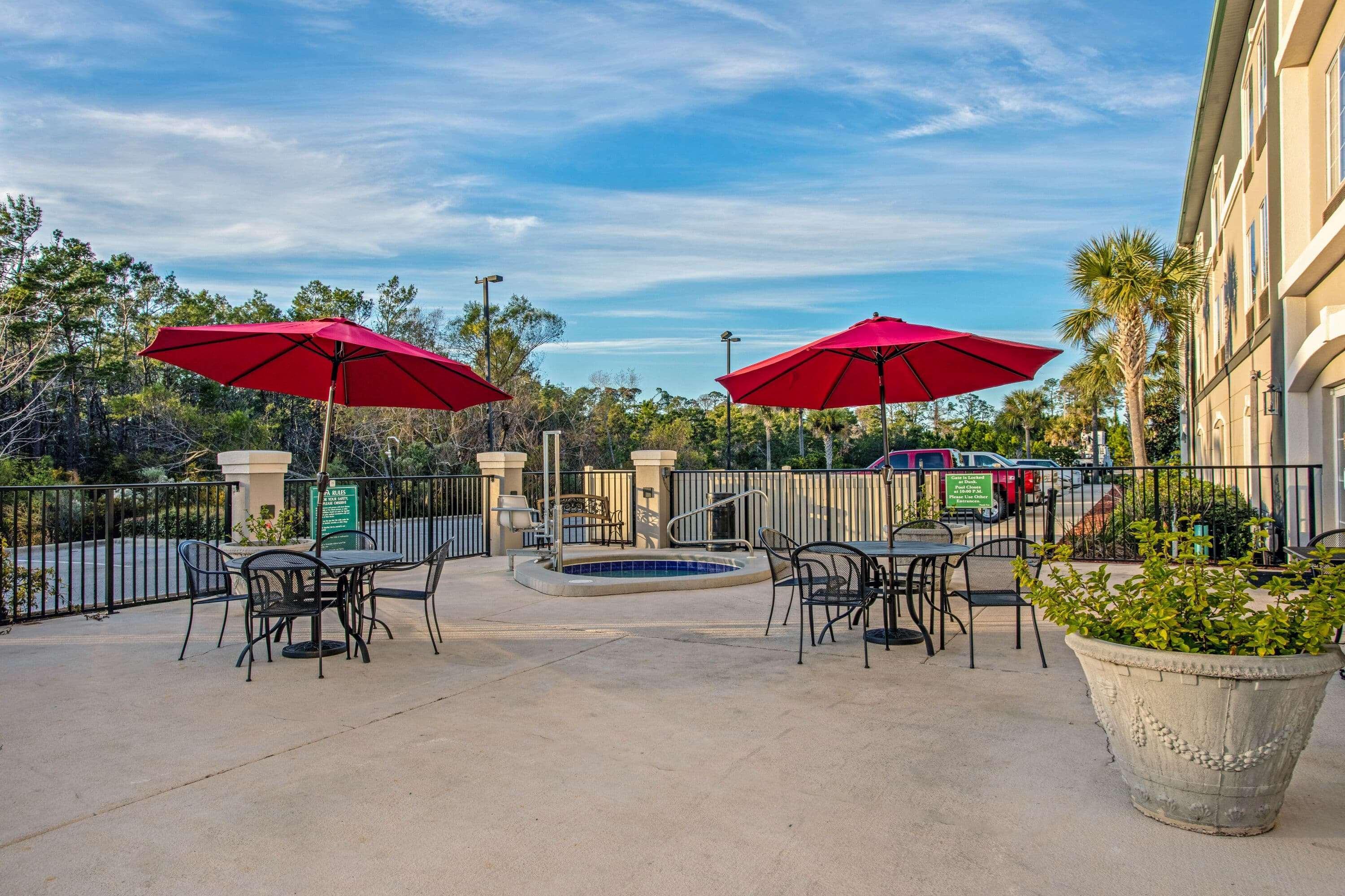 La Quinta By Wyndham Pcb Coastal Palms Hotel Upper Grand Lagoon Exterior photo
